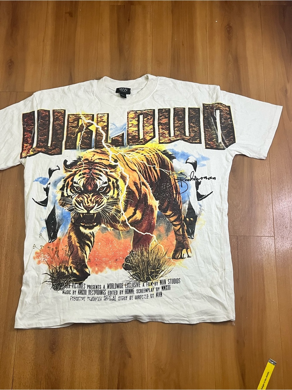 BoohooMAN Oversized Tiger Graphic T-Shirt - Size Small